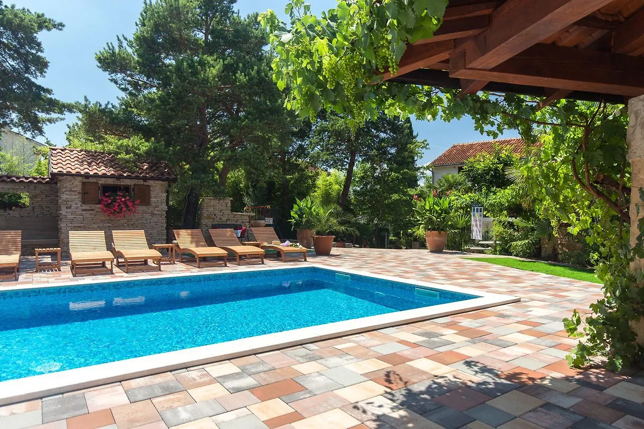 Apartment Antonija Malinska 0*,  Croatia