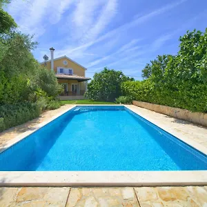 Stella Villa